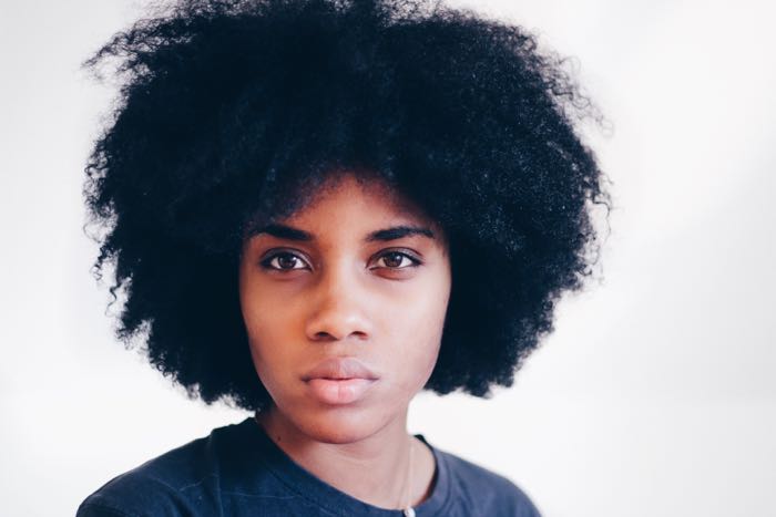 Afro Haare Stylen Mit Den Pro Digital Haartrockner Von Babyliss