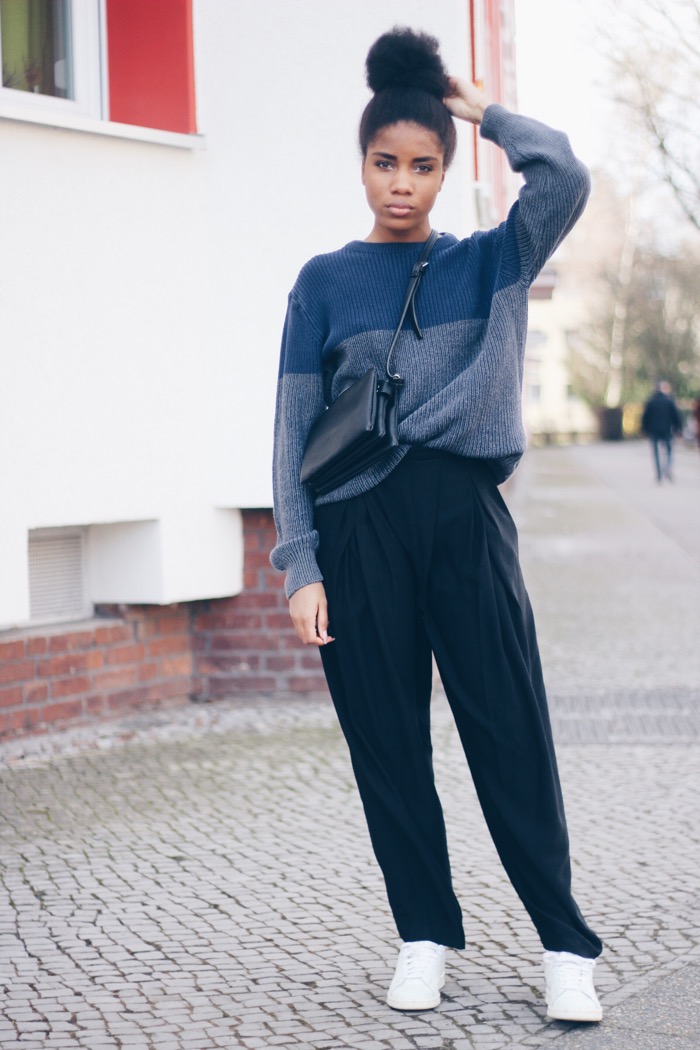 Modeblog Berlin, Fashion Blog Berlin, weite Hosen kombinieren, Styling-Tipp: weite Hose mit Turnschuhe