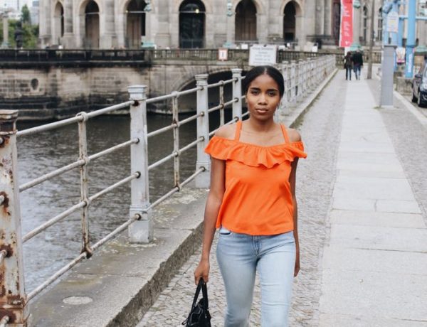Streetstyle-Berlin-Influencer-Germany-Modeblogger-Berlin-Orange-kombinieren